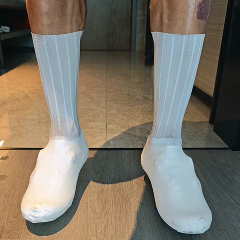 2025 防風防水保護靴カバー、軽量弾性ゴム、高品質、実用的 - Cycling Shoe Covers のレビューと価格